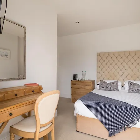 The Old Quay House 4*